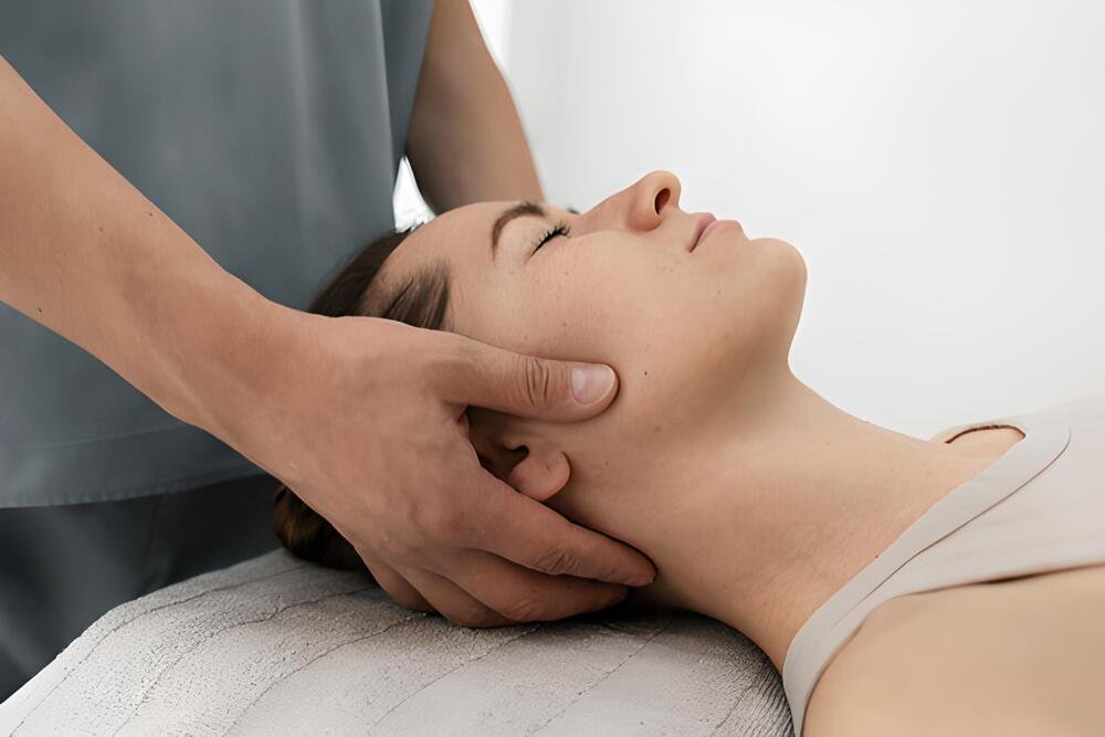 terapia manual cervical masaje fisioterapeuta
